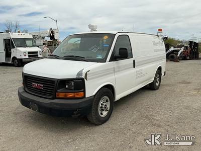 2011 GMC Savana G3500 Cargo Van