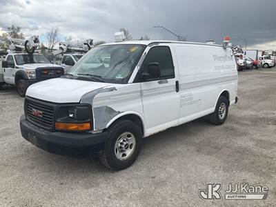 2011 GMC Savana G3500 Cargo Van