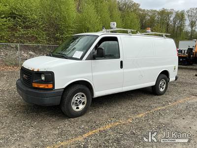 2015 GMC Savana G3500 Cargo Van