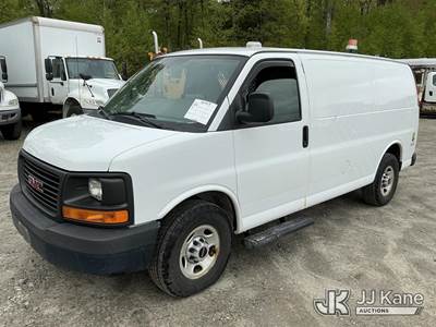2015 GMC Savana G3500 Cargo Van