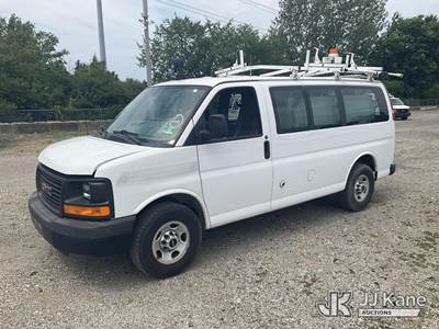 2013 GMC Savana G3500 Cargo Window Van