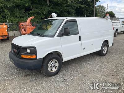 2014 GMC Savana G3500 Cargo Van