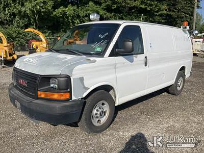 2011 GMC Savana G3500 Cargo Van