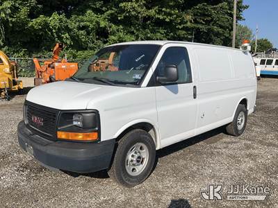 2014 GMC Savana G3500 Cargo Van