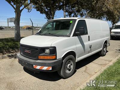 2013 GMC Savana G3500 Cargo Van