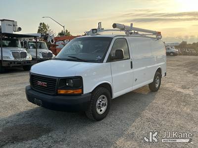 2016 GMC Savana G3500 Cargo Van
