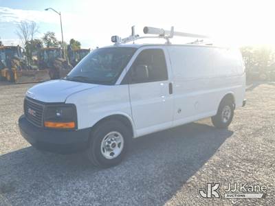 2016 GMC Savana G3500 Cargo Van