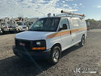 2013 GMC Savana G3500 Cargo Van