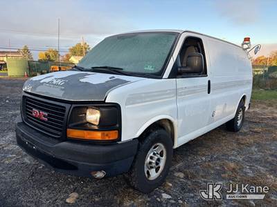 2012 GMC Savana G3500 Cargo Van