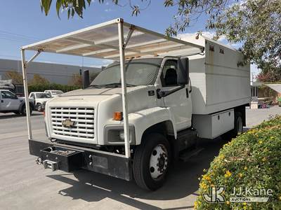 2005 Chevrolet C7500 Dump Chipper Truck