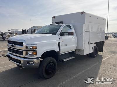 2021 Chevrolet Silverado Medium Duty 5500 HD Chipper Dump Truck