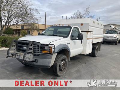 2007 Ford F-450 SD Regular Cab 4WD DRW Chipper Dump Truck