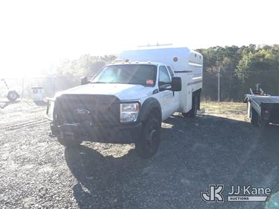 Ford F-550 Chipper Truck