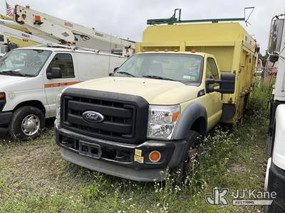 Ford F-550 Chipper Truck