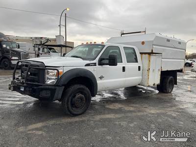 Ford F-550 Chipper Truck