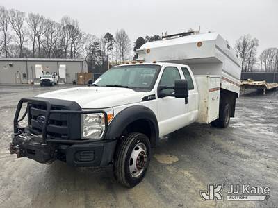2013 Ford F550 4x4 Extended-Cab Chipper Dump Truck