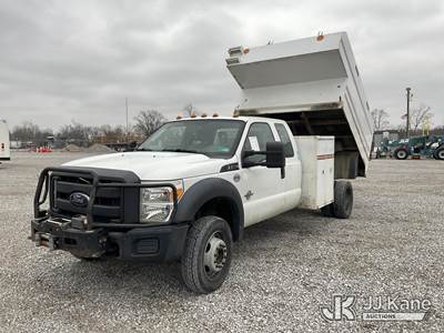 2014 Ford F550 4x4 Extended-Cab Chipper Dump Truck