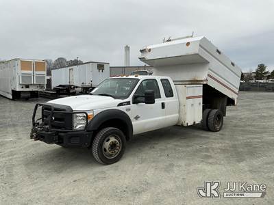 2013 Ford F-550 Extended-Cab Chipper Dump Truck