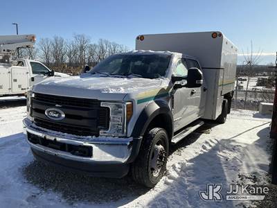 2017 Ford F-550 Crew-Cab Chipper Dump Truck