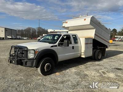 2013 Ford F550 4X4 Extended-Cab Chipper Dump Truck