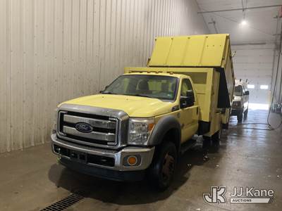 2015 Ford F-550 4x4 Regular Cab DRW 4WD Chipper Dump Truck