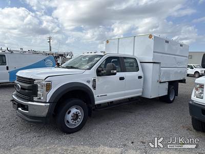 2019 Ford F-550 Crew Cab Chipper Dump Truck