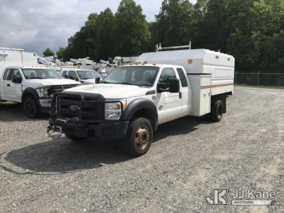 2016 Ford F-550 Chipper Dump Truck