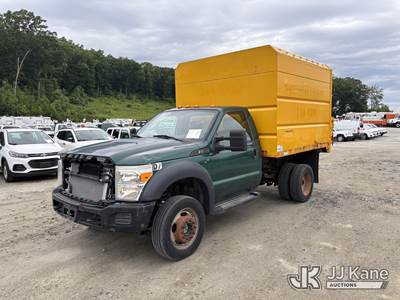 2016 Ford F-550 Chipper Dump Truck
