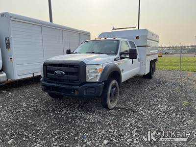 2015 Ford F550 4x4 Chipper Dump Truck
