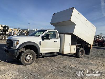 2018 Ford F-550 Chipper Dump Truck