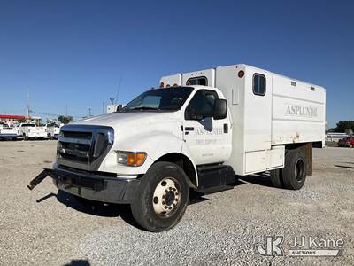 2013 Ford F-650 Regular Cab DRW Chipper Dump Truck