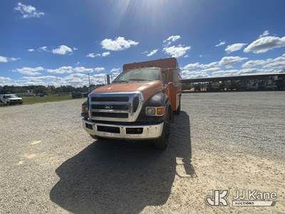 2015 Ford F-650 Regular Cab DRW Chipper Dump Truck