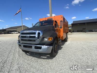 2015 Ford F-650 Chipper Dump Truck