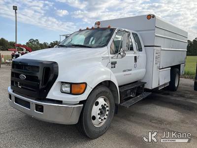 2004 Ford F-650 Chipper Dump Truck