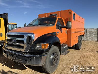 2015 Ford F650 Chipper Dump Truck
