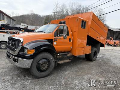 2015 Ford F-650 Chipper Dump Truck