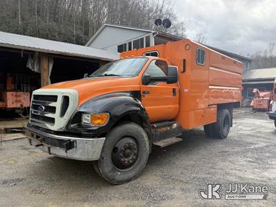 2015 Ford F-650 Chipper Dump Truck
