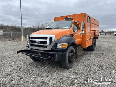 2013 Ford F-650 Chipper Dump Truck
