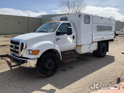 2013 Ford F-650 Chipper Dump Truck