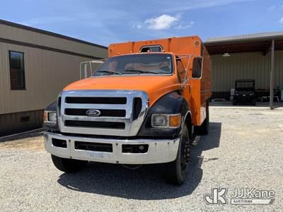 2015 Ford F-650 Chipper Dump Truck