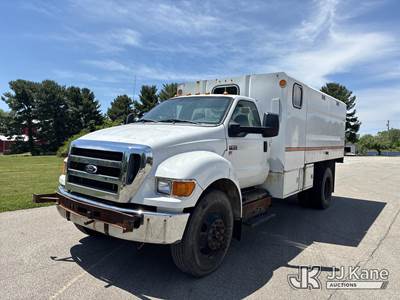 2012 Ford F-650 Regular Cab DRW Chipper Dump Truck