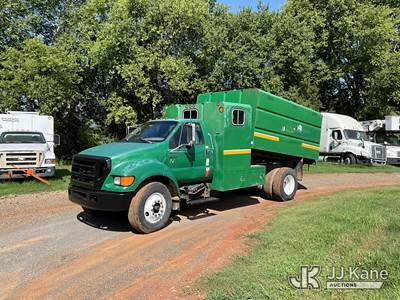 2007 Ford F-650 Chipper Dump Truck