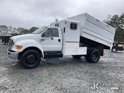 2015 Ford F650 Chipper Dump Truck