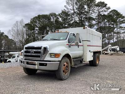 2008 Ford F-750 SuperCab Chipper Dump Truck
