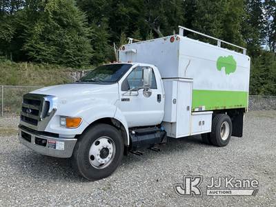 Ford F-750 Chipper Truck