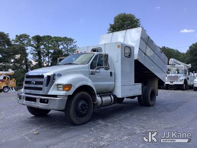Ford F-750 Chipper Truck
