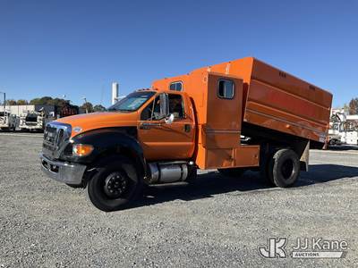 2012 Ford F750 Chipper Dump Truck