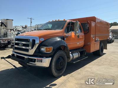 2015 Ford F750 Chipper Dump Truck