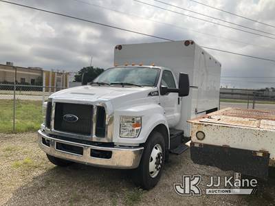 Ford F-750 Chipper Truck