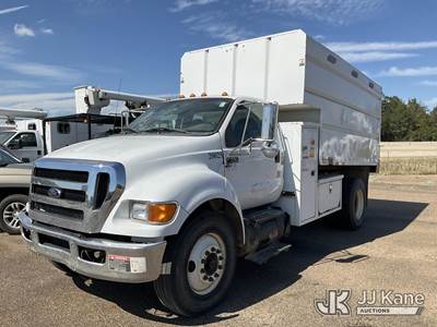 2012 Ford F750 Chipper Dump Truck